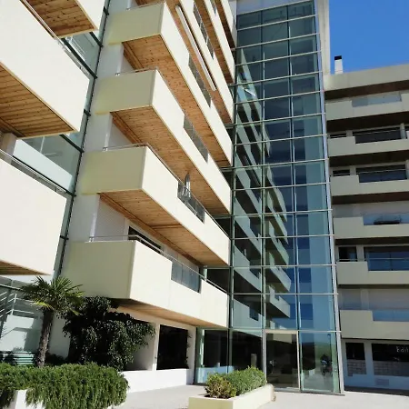 Marina Aquamar 401 Modern