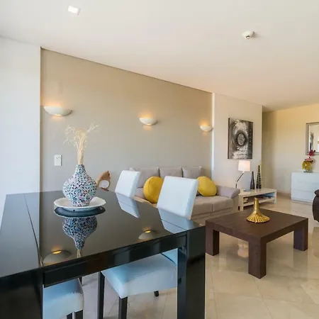 Marina Aquamar 401 Modern Apartment